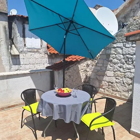 Apartment Tonka Trogir Exterior photo
